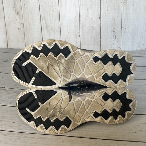 Vionic Grey 335 Miles Sneaker - Picture 7 of 10